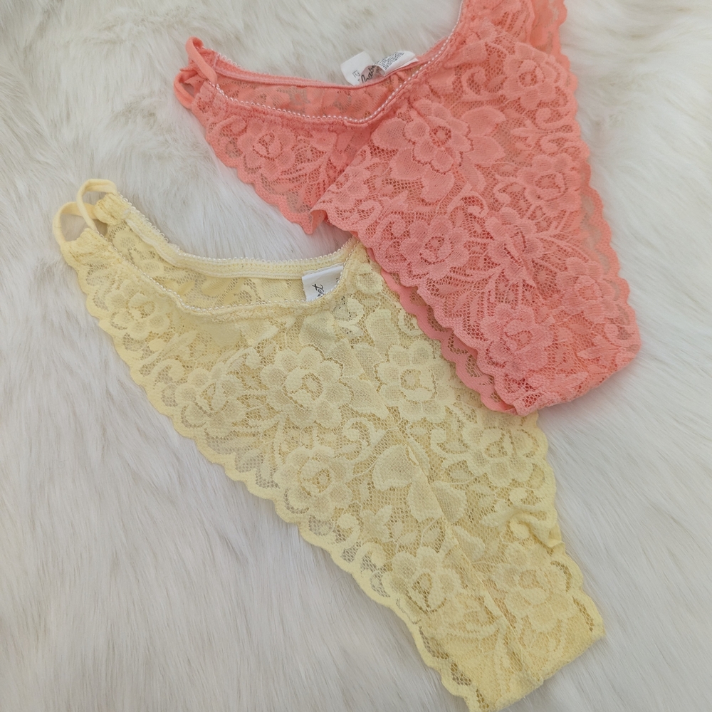 New Cabernet Lace Floral Thong Panties Set in Peach and Yellow Size 5-6